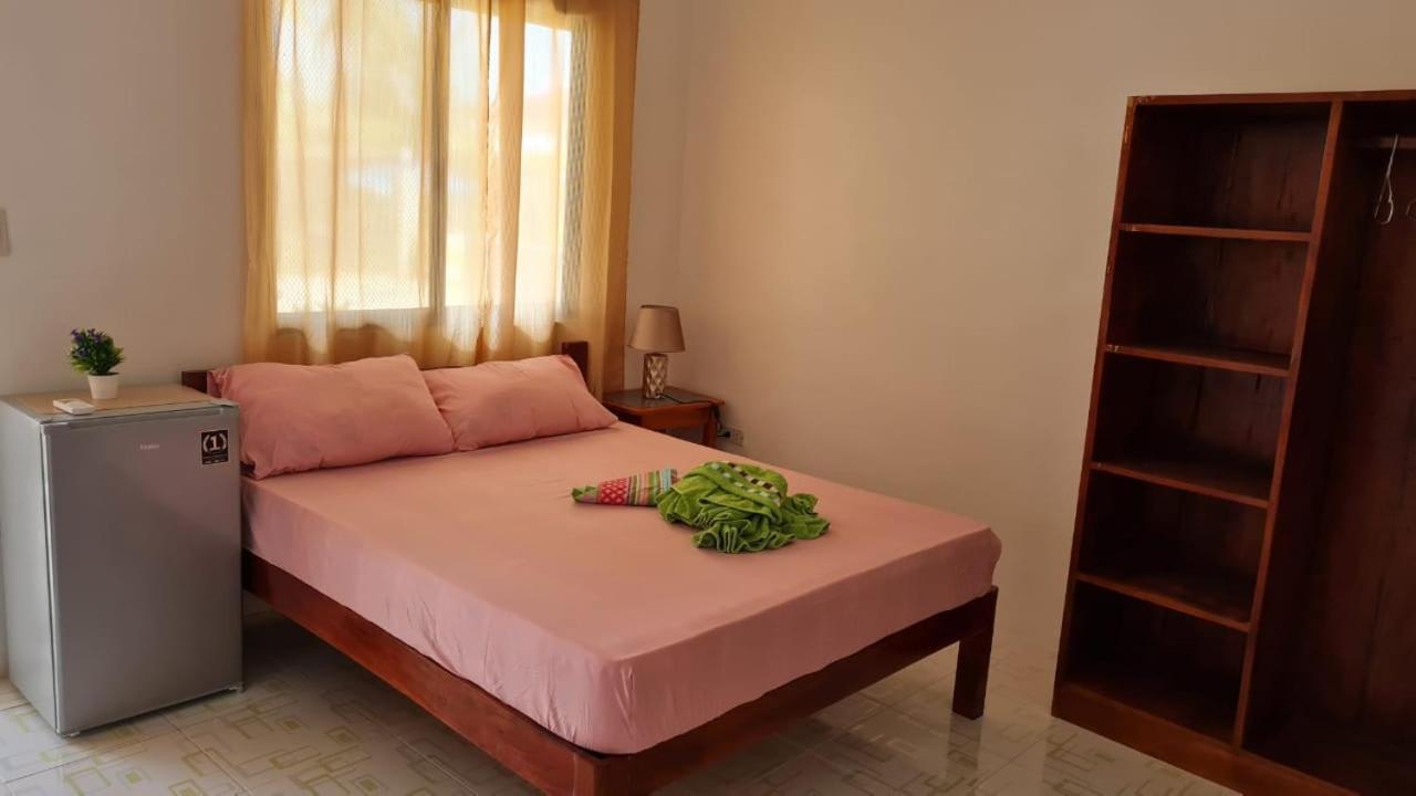 Babas Guesthouse Moalboal Exterior foto
